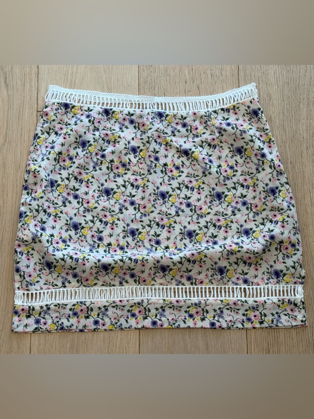 Boohoo Floral Mini Skirt NWT Lace Trim Cottagecore Coquette Summer Skirt US 10